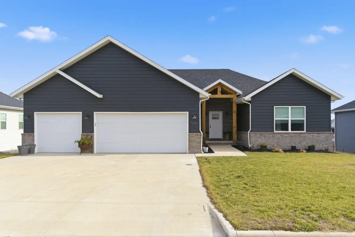 1236 S Birch Avenue, Springfield, MO 65802 - Image #1