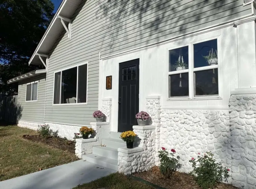 202 N Walnut Street, Anderson, MO 64831 - Image #2