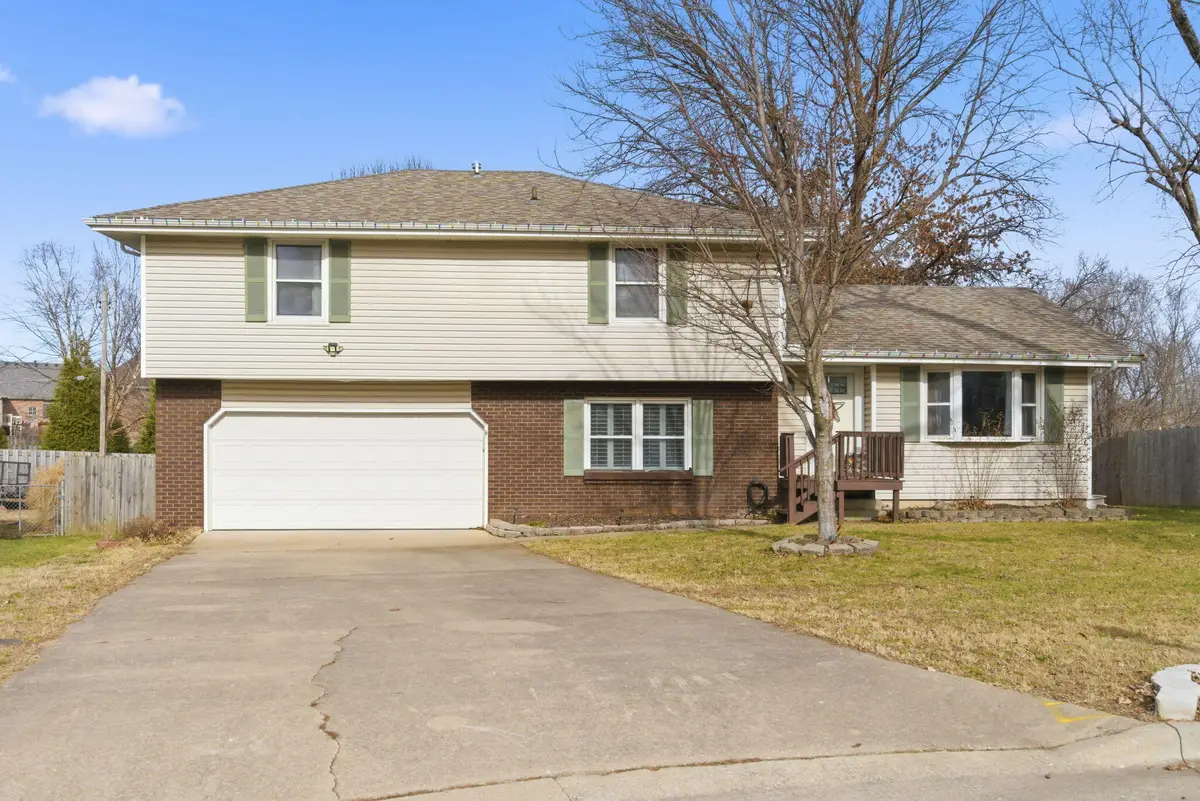 719 E Westchester Court, Springfield, MO 65810 - Image #1