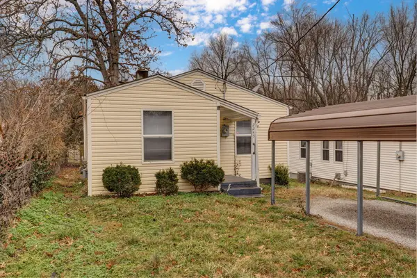 2245 N Campbell Avenue, Springfield, MO 65803