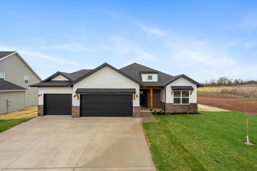 145 E Clayton Lane, Republic, MO 65738 - Image #2