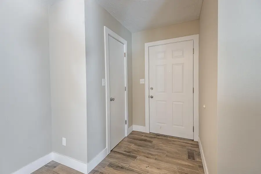 3675 S Blackburn Court, Springfield, MO 65807 - Image #3