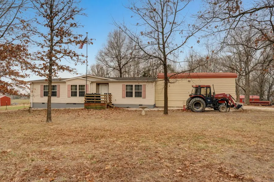 940 E 482nd Road, Bolivar, MO 65613 - Image #2