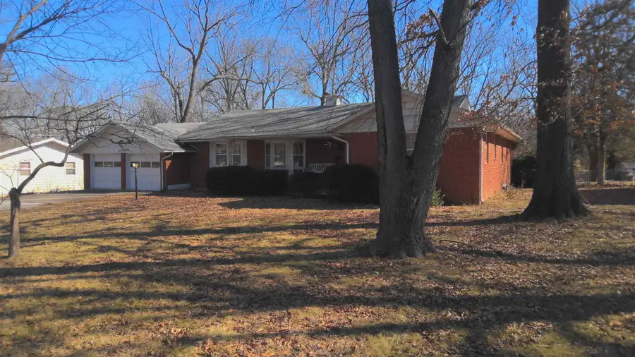 846 S Barnes Avenue, Springfield, MO 65802 - Image #2