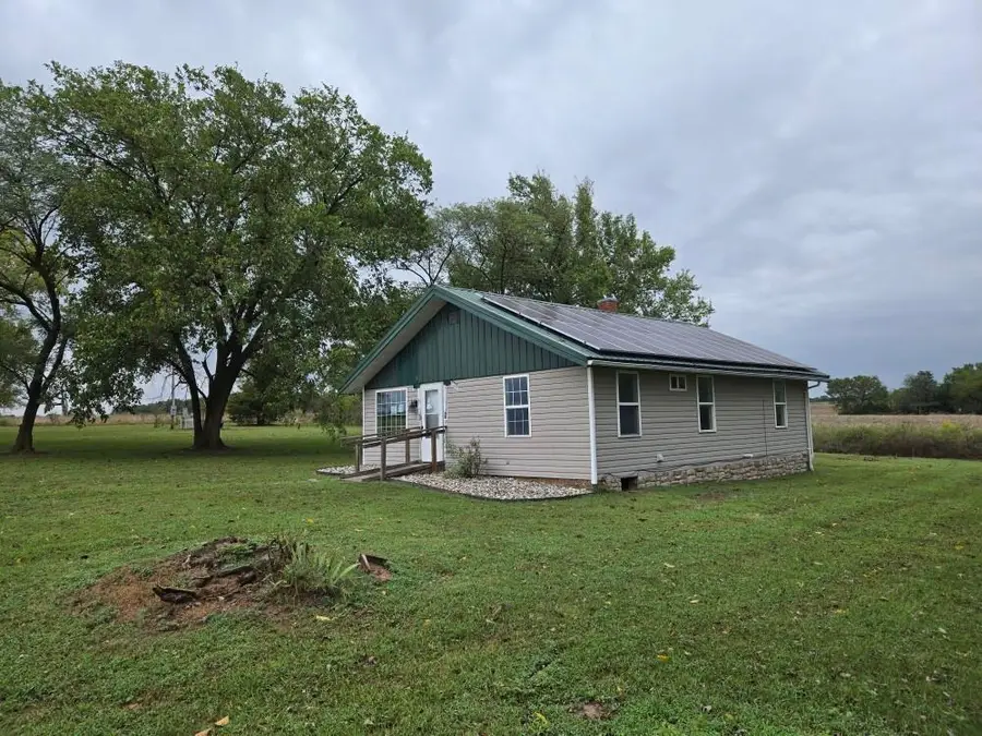 8 Slater Road, Buffalo, MO 65622 - Image #2