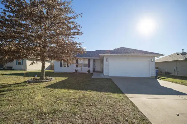 181 E Ledgestone Drive, Rogersville, MO 65742