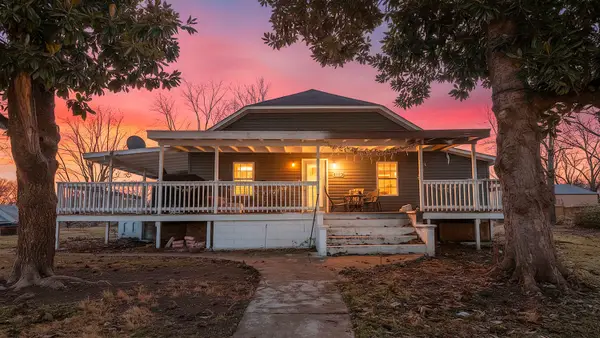 720 Archer Avenue, Mammoth Spring, AR 72554