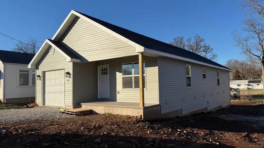 913 W Della Street, Springfield, MO 65803 - Image #2