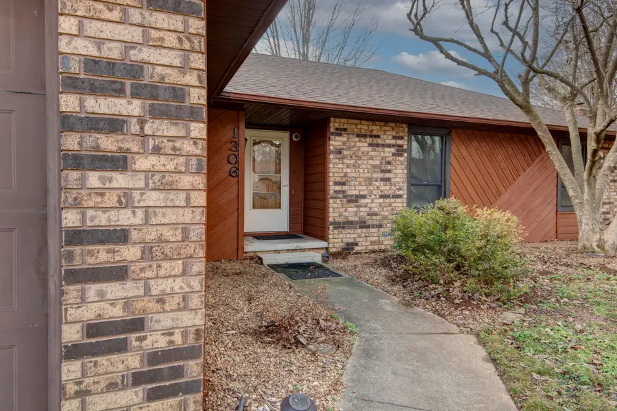 1306 W Lasalle Street, Springfield, MO 65807 - Image #2