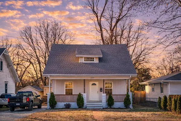 2237 N Franklin Avenue, Springfield, MO 65803