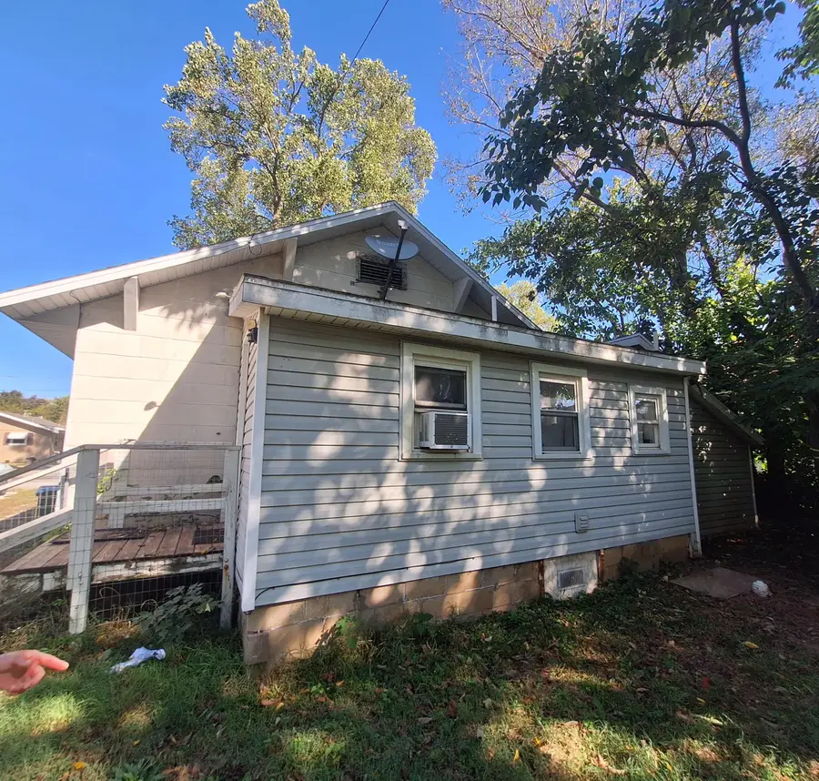 2106 W Webster Street, Springfield, MO 65802 - Image #2