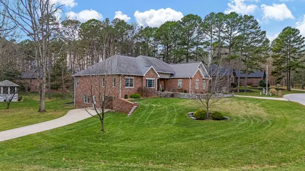 1303 Westwood Dr, West Plains, MO 65775