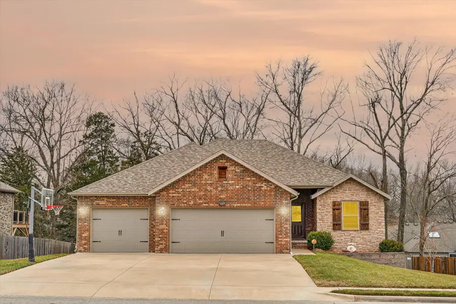 5643 S Cloverdale Lane, Battlefield, MO 65619 - Image #2