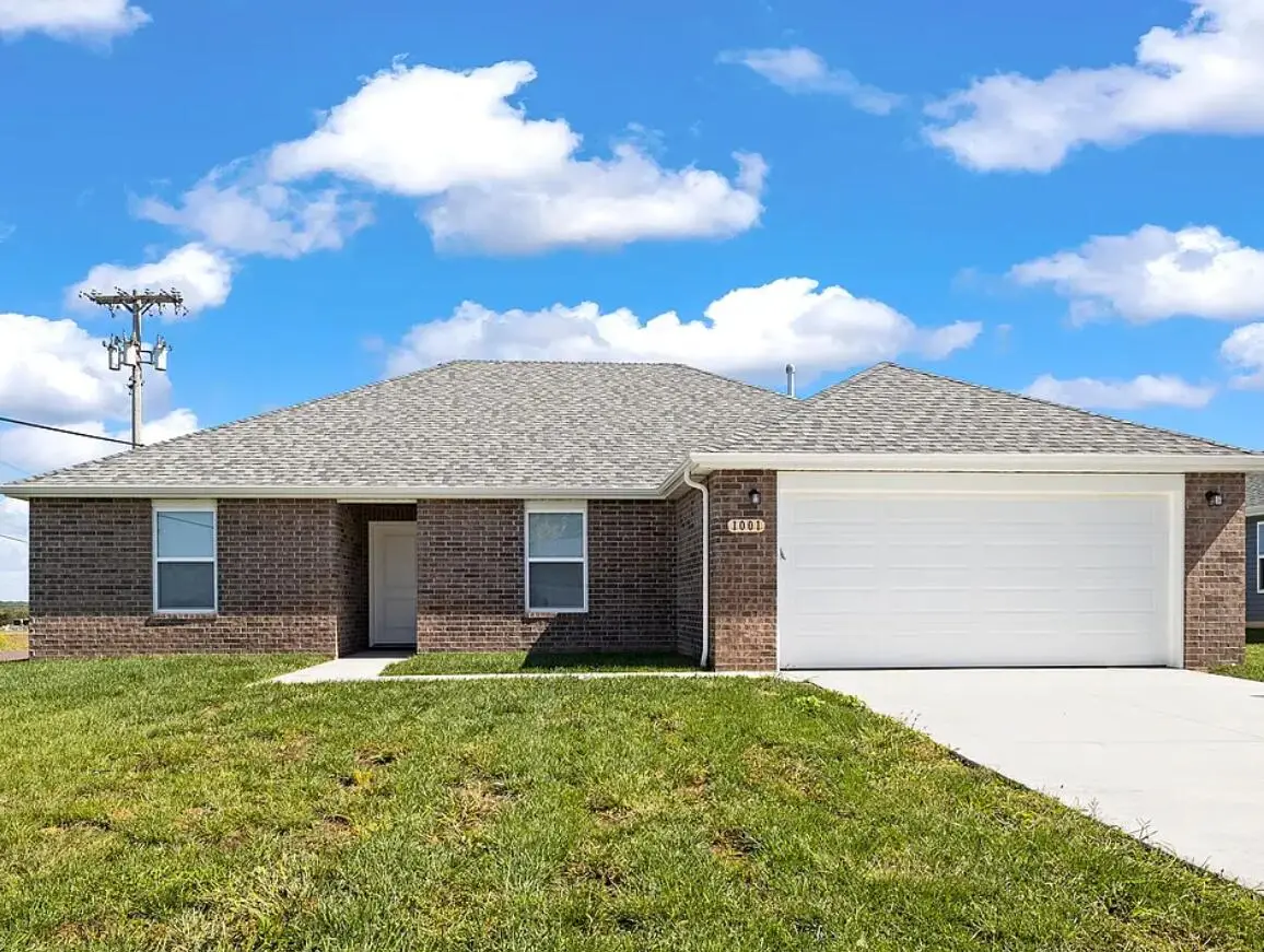 1001 Abbey Avenue, Monett, MO 65708 - Image #1