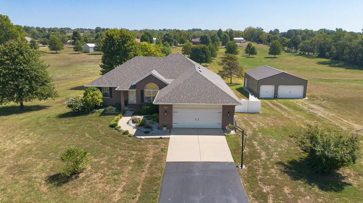 810 Moon Valley Road, Ozark, MO 65721 - Image #1