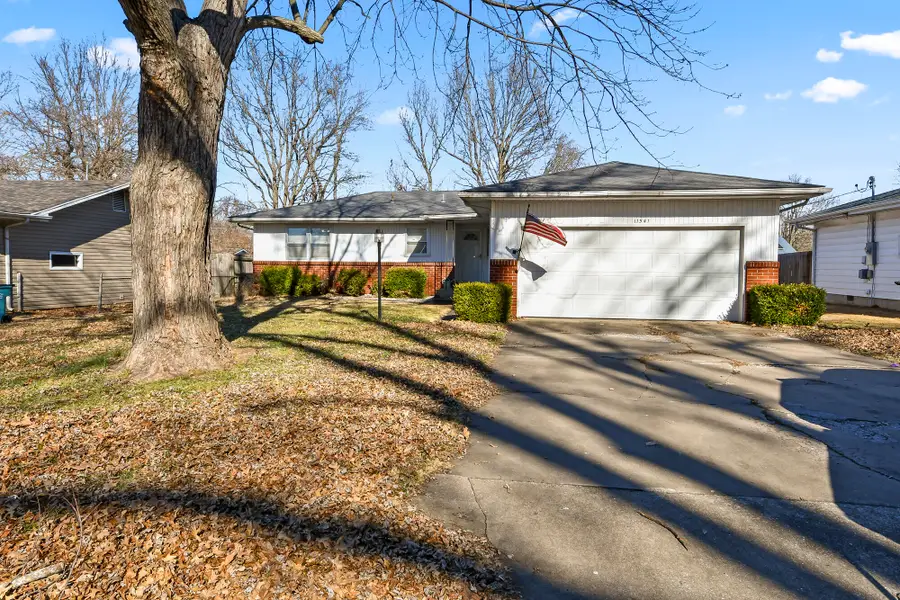 1541 E Crestview Street, Springfield, MO 65804 - Image #3