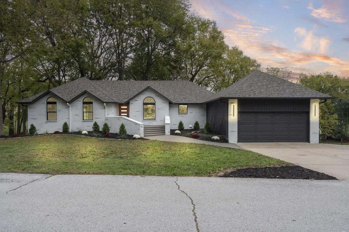 3098 N Skyview Lane, Ozark, MO 65721 - Image #1
