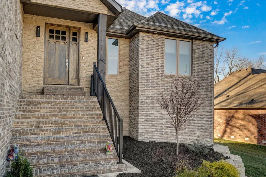 348 W Monarchwood Drive, Nixa, MO 65714 - #3