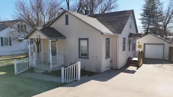 304 West 14th Street, Cassville, MO 65625