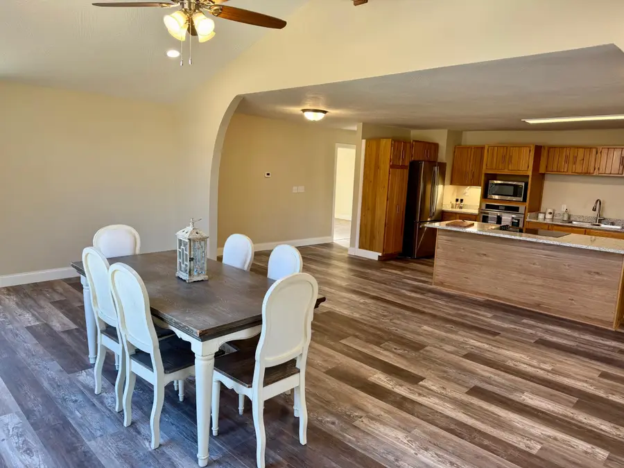 296 Auburn Road, Branson, MO 65616 - Image #3