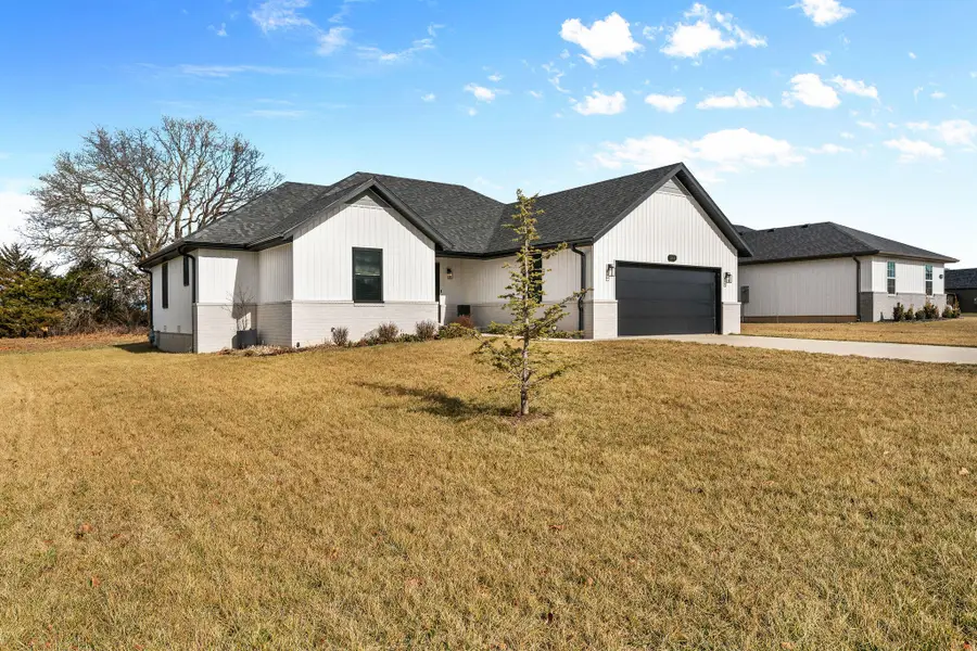 561 Fox Creek Road, Rogersville, MO 65742 - Image #3