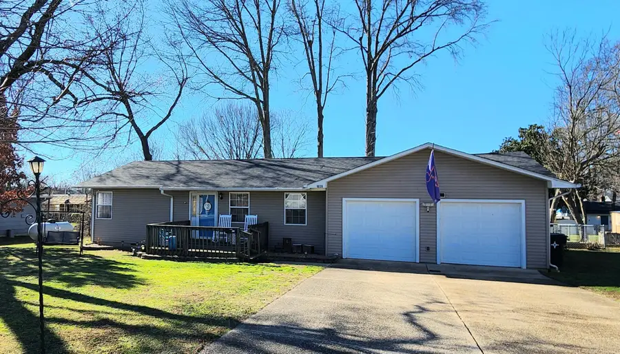 1039 Manze Street, West Plains, MO 65775 - Image #2