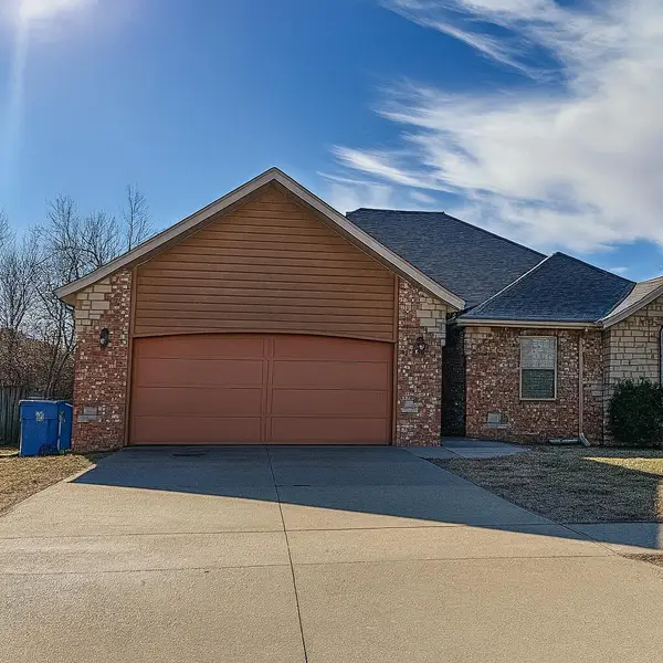 920 E Weldon Drive, Nixa, MO 65714