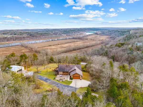 292 Simmons Avenue, Forsyth, MO 65653