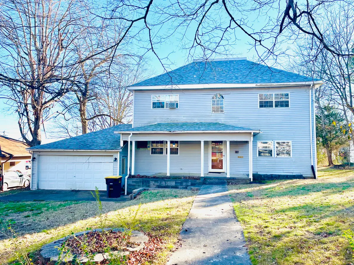 106 E Young Street, Doniphan, MO 63935 - Image #1