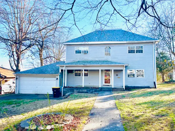 106 E Young Street, Doniphan, MO 63935