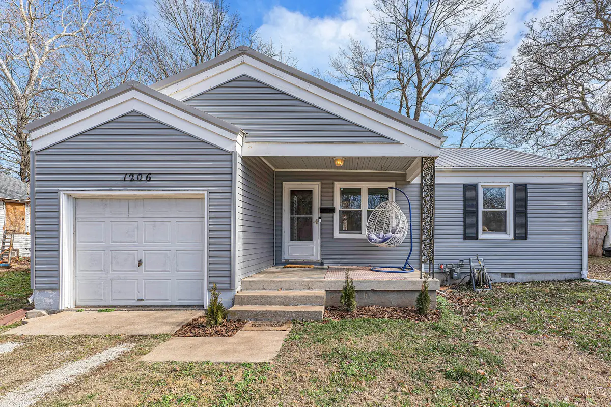 1206 S Crutcher Avenue, Springfield, MO 65804 - Image #1