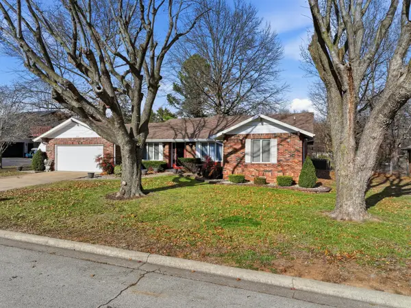 1323 W Northwood Street, Bolivar, MO 65613