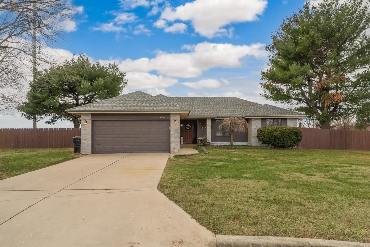 4070 W Cambridge Street, Springfield, MO 65807 - Image #1