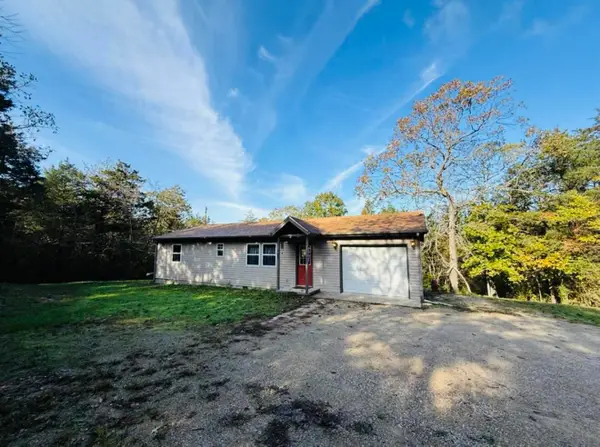 52 Trenidy Lane, Reeds Spring, MO 65737