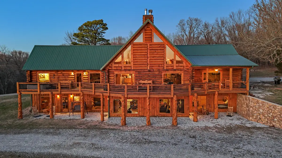 1709 Star Hollow Road, Washburn, MO 65772 - Image #1