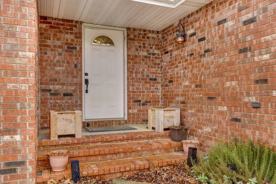 931 Bradford Court, Marshfield, MO 65706 - Image #2