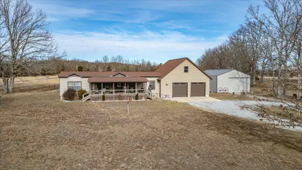 18945 Dixon Road, Licking, MO 65542