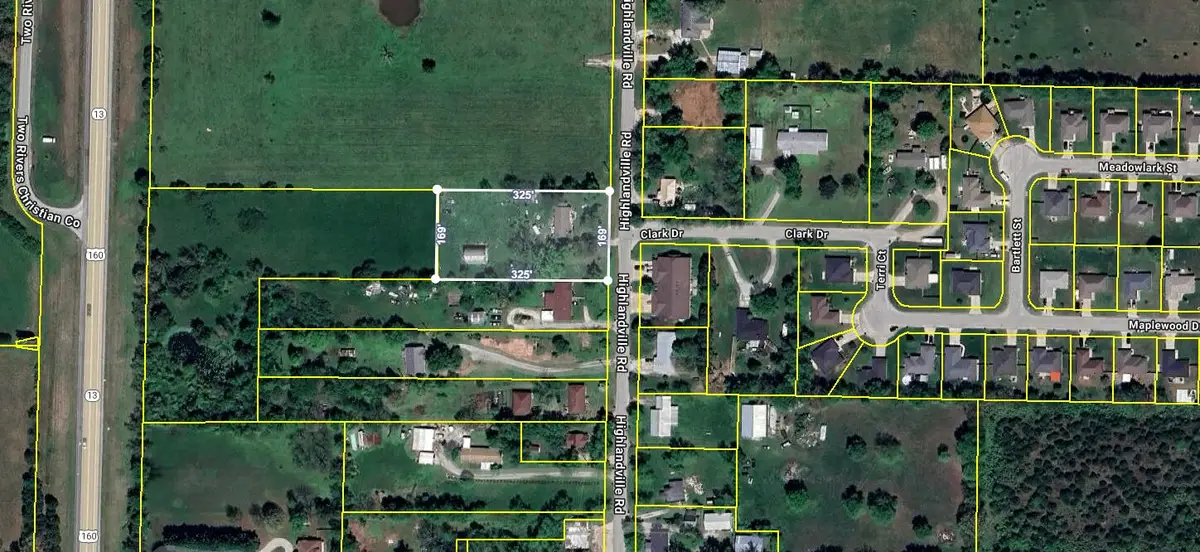 563 Highlandville Road, Highlandville, MO 65669 - #1