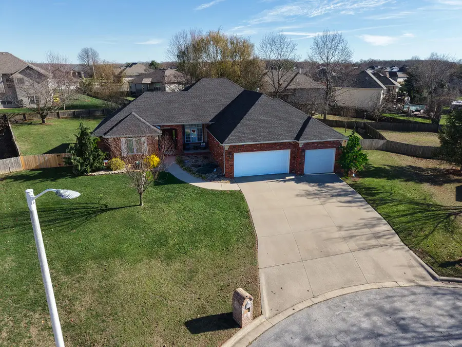 538 Peacock Street, Rogersville, MO 65742 - Image #2