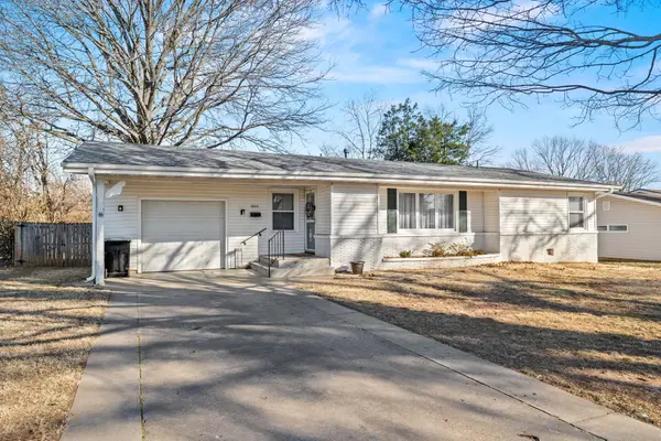 1865 E Edgewood Street, Springfield, MO 65804