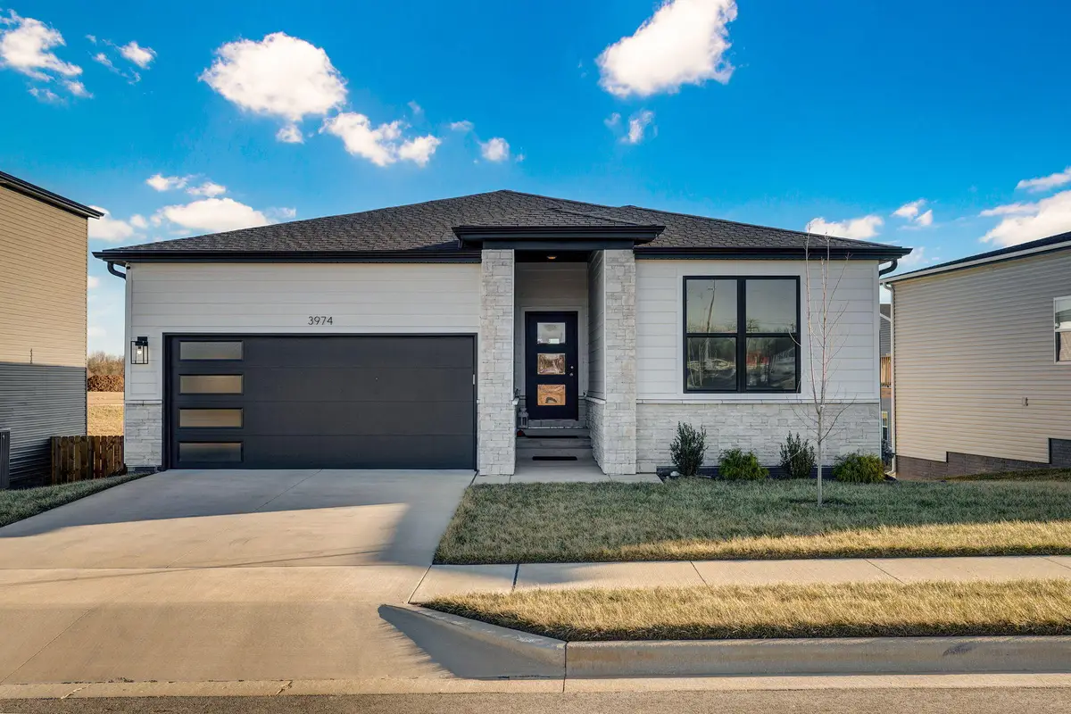 3974 E Wilson's Valley Boulevard, Brookline, MO 65619 - Image #1