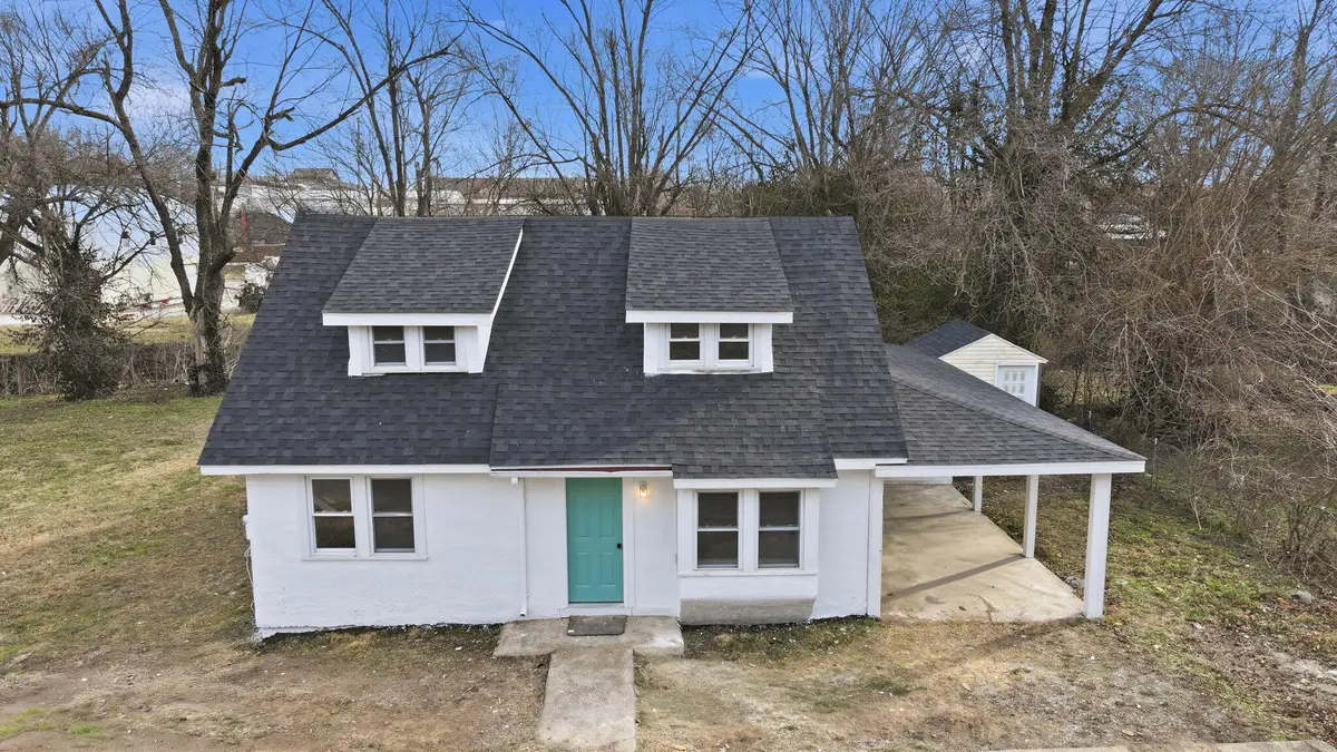 210 N Britain Avenue, Mountain Grove, MO 65711 - Image #1