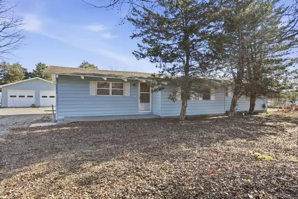 2314 S Farm Road 123, Springfield, MO 65807