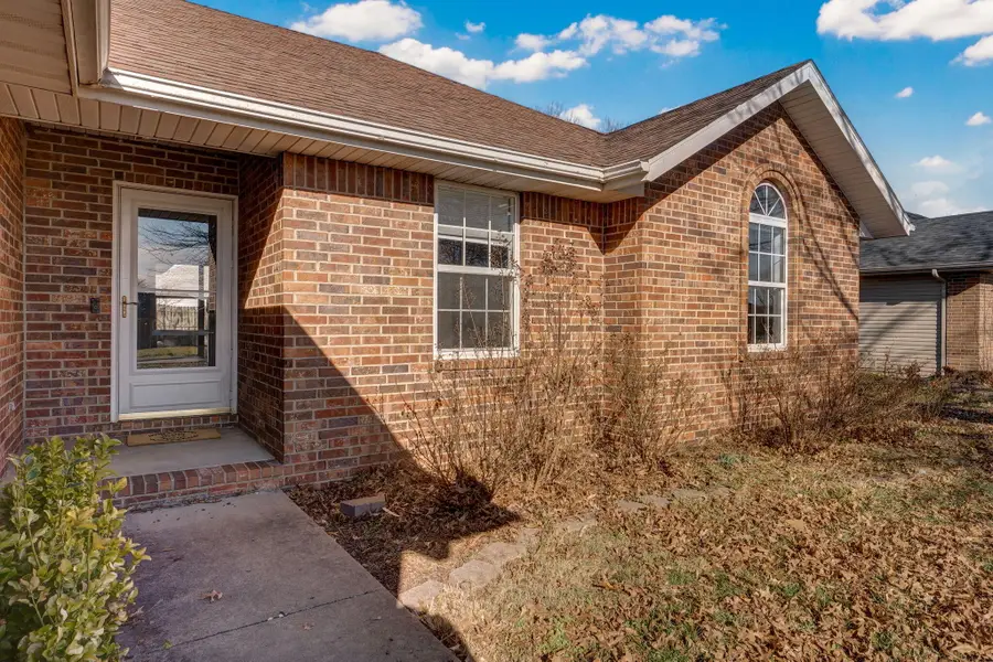 150 Pineridge Boulevard, Rogersville, MO 65742 - Image #2