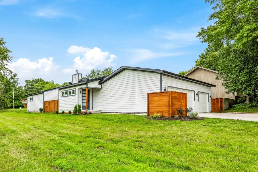 3481 W Moark Street, Springfield, MO 65810 - #2