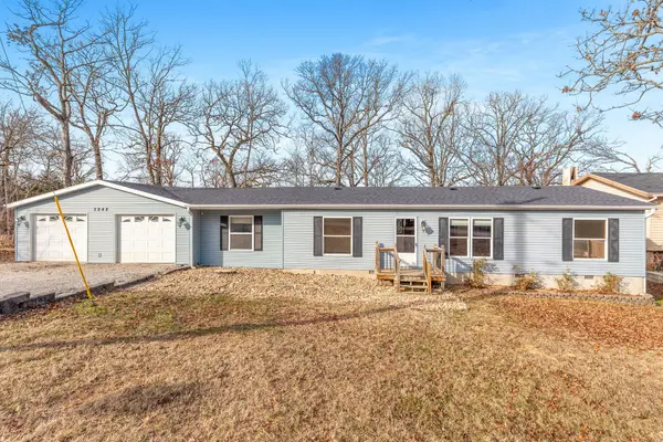 5048 Greenwood Drive, Merriam Woods, MO 65740