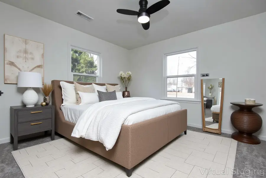 512 W College Street, Aurora, MO 65605 - Image #3