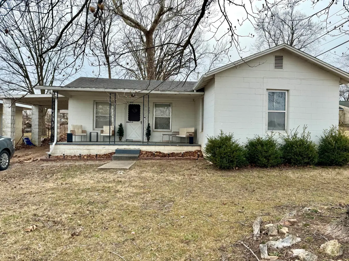 527 Morrow Street, Neosho, MO 64850 - Image #1