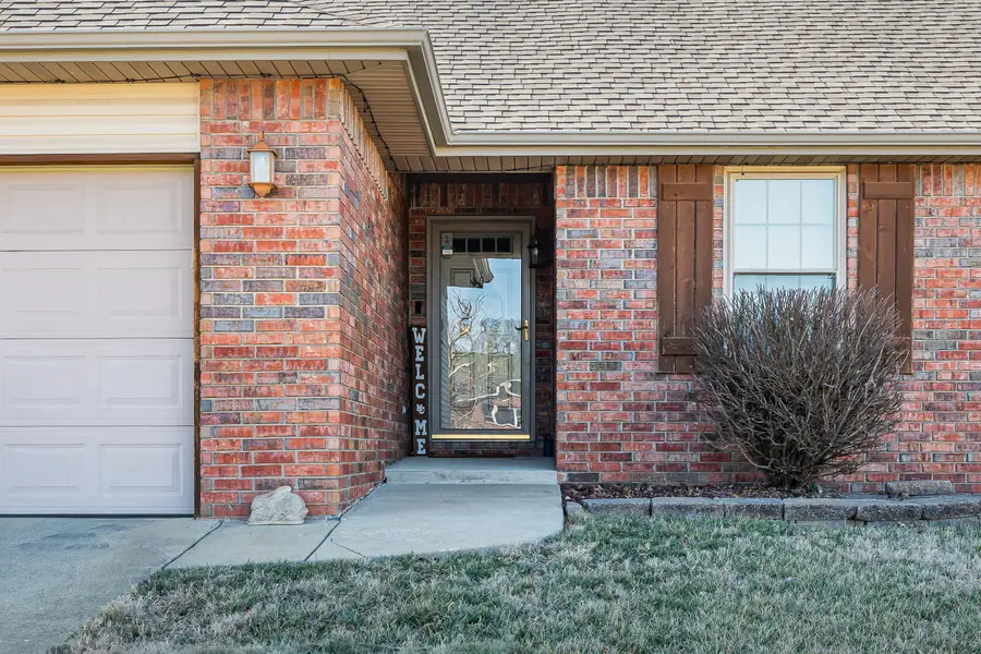 393 N Ladera Drive, Republic, MO 65738 - Image #3