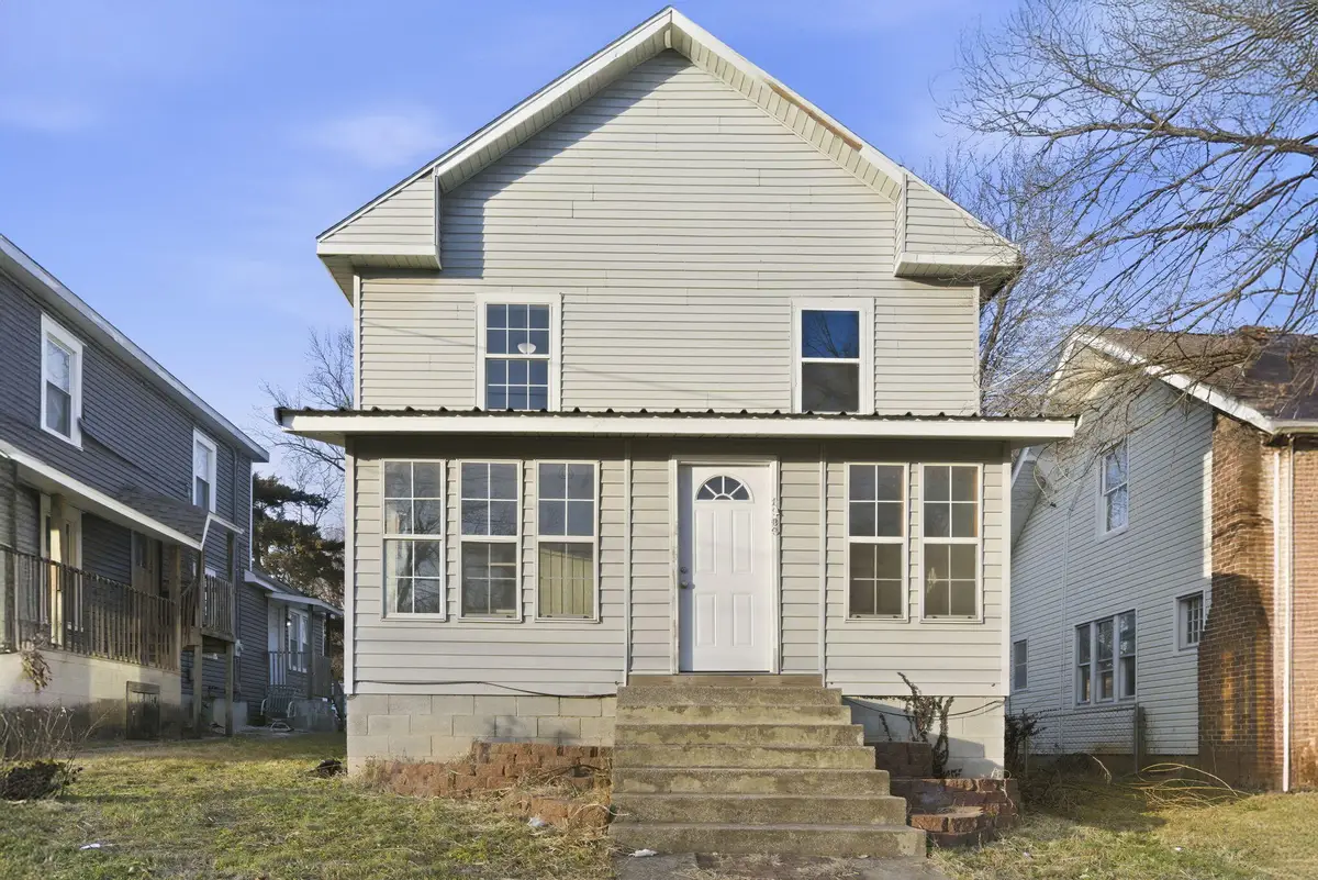 1203 W Mount Vernon Street, Springfield, MO 65806 - #1